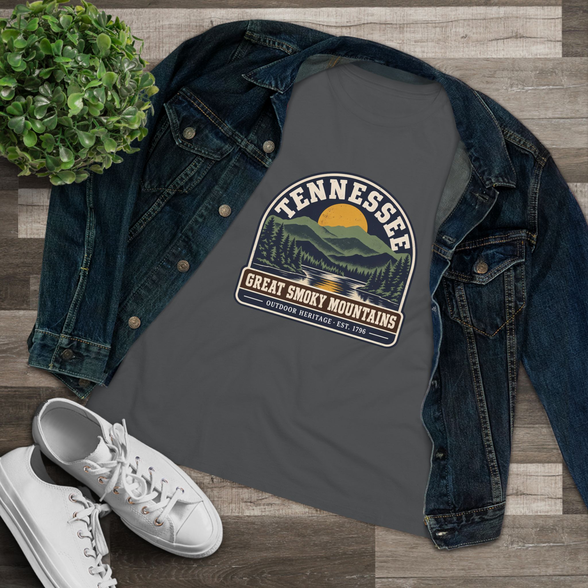 Tennessee Great Smoky Mountains Women's Relaxed Tee in Asphalt