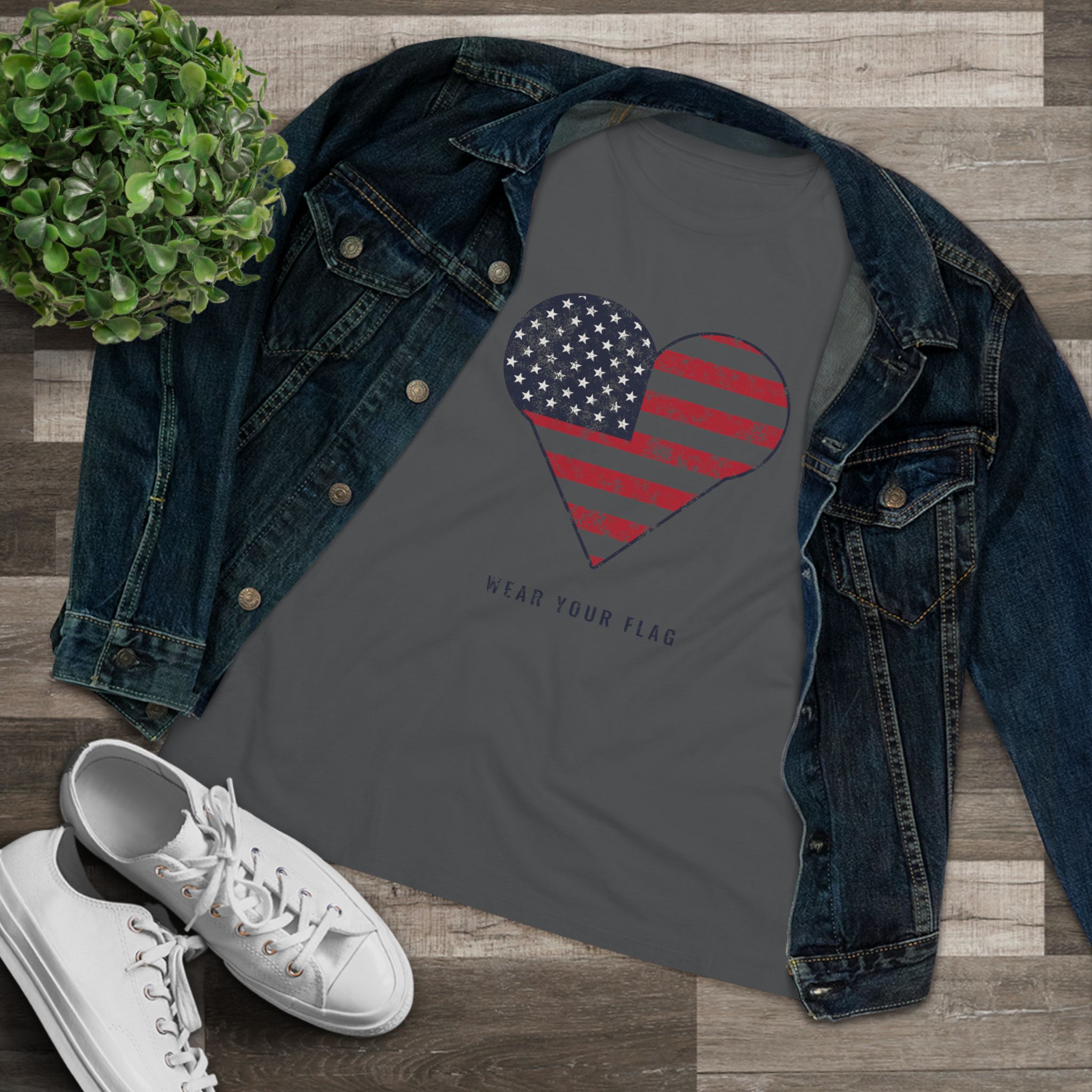 Flag Heart Women's Relaxed Tee in Asphalt