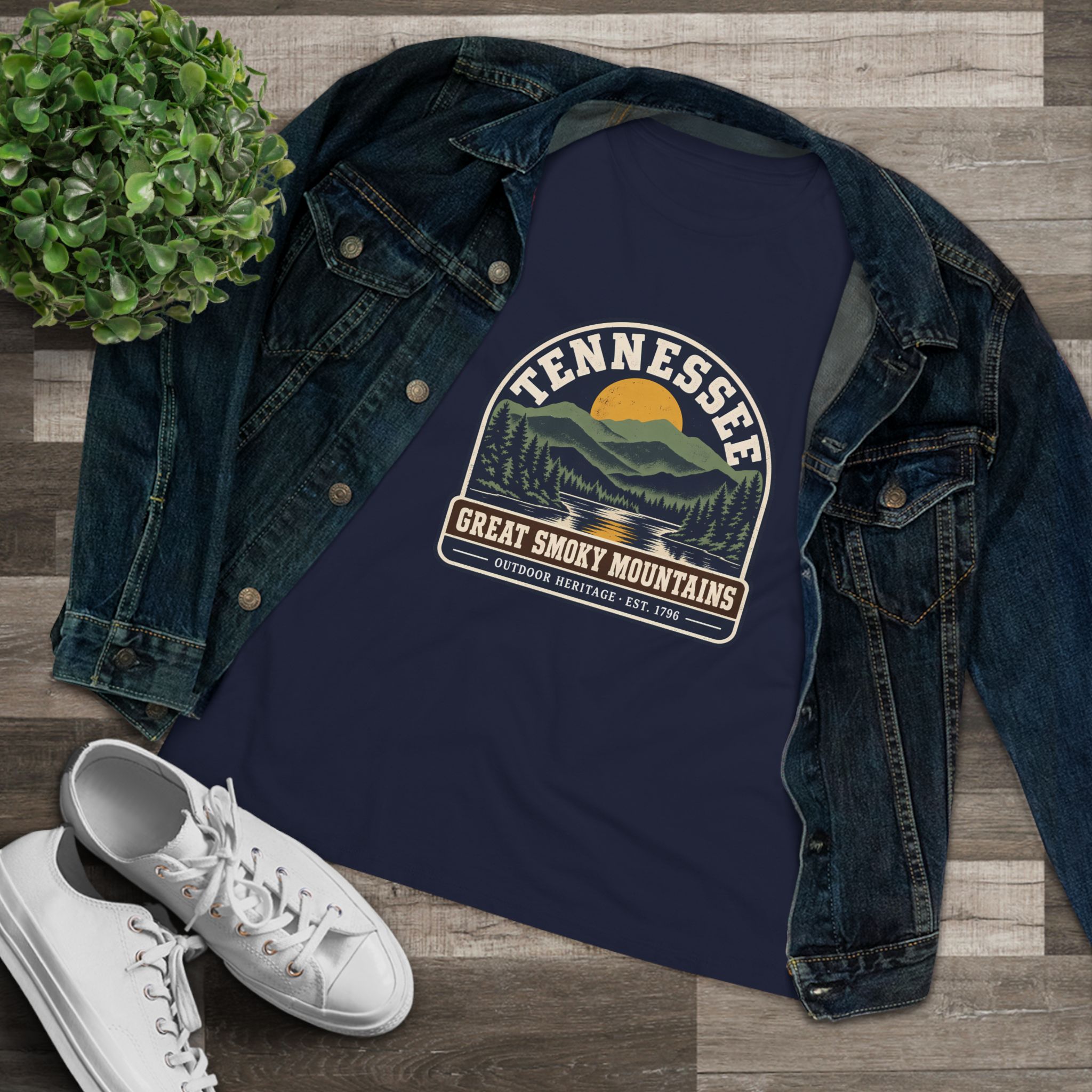 Tennessee Great Smoky Mountains Women's Relaxed Tee in Navy